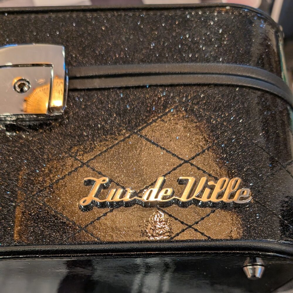 Lux de Ville | Midnight Sparkle Train Case | Retired - Picture 8 of 14